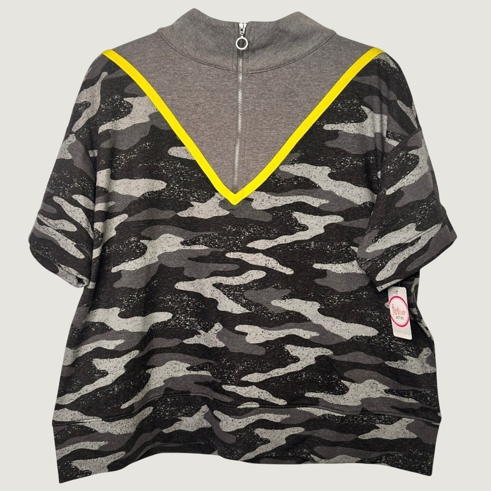 NWT Camo Quarter Zip Short Sleeve Pullover Gray Neon Flirtitude Active Womens Lg